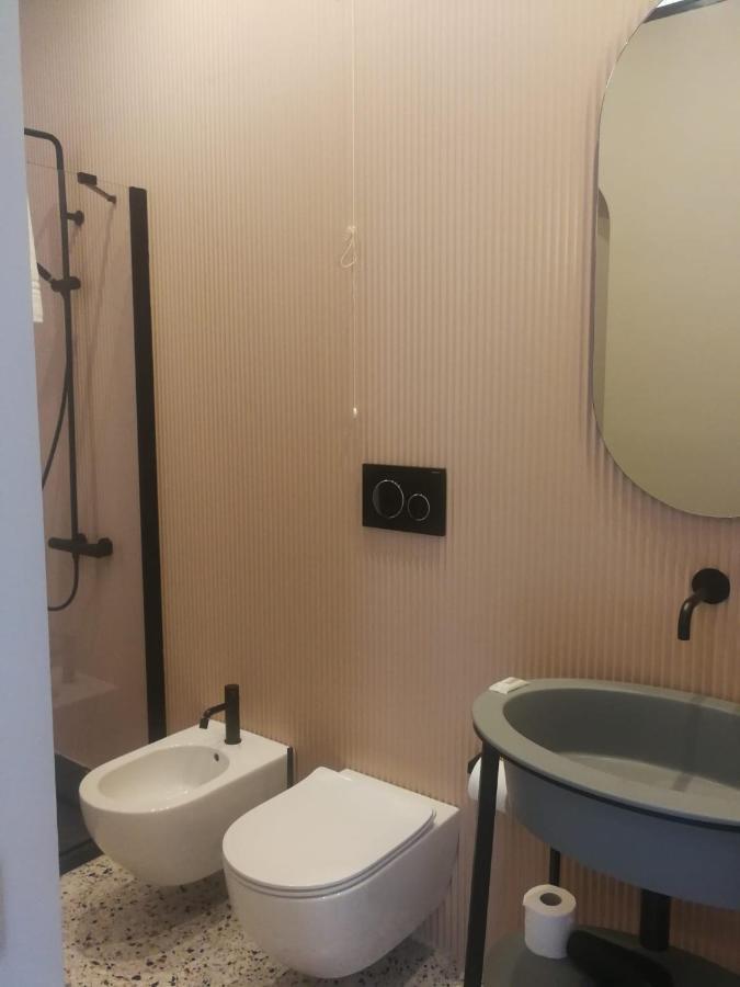 Luciani 33 Luxury Rooms Salerno Exterior foto